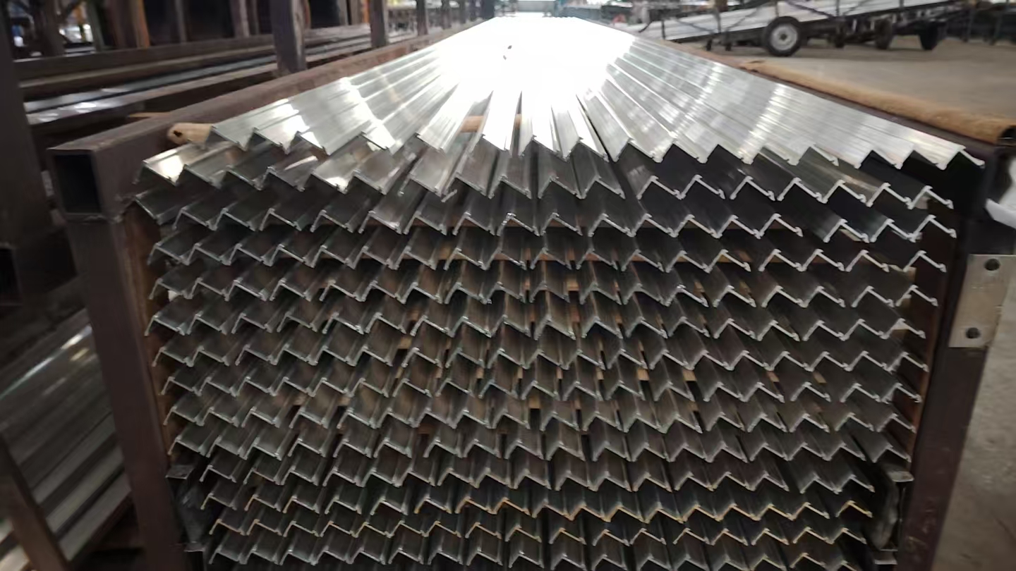 Các loại nhôm thanh định hình chữ U V La chính hãng Chuangyu Steel